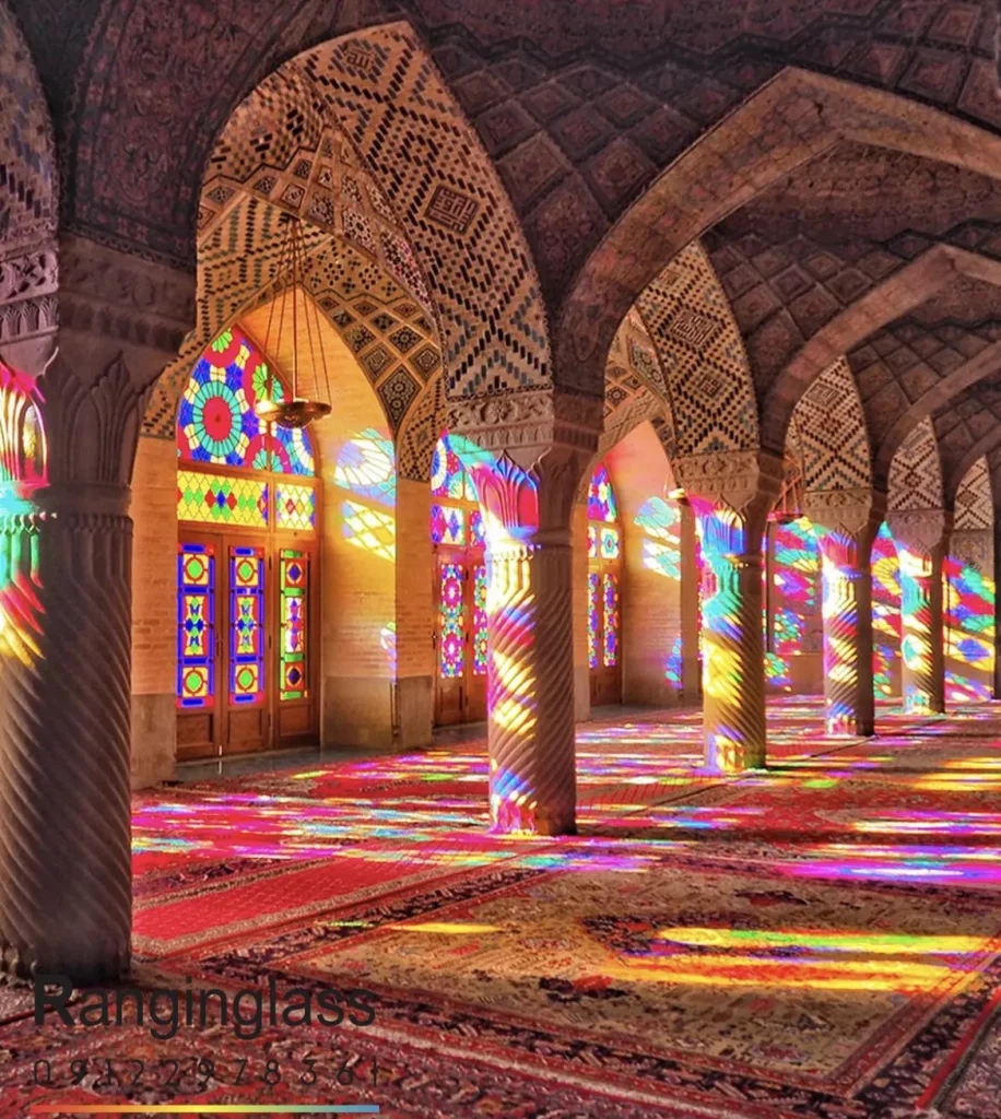 کاربرد شیشه در طراحی فضاهای مذهبی